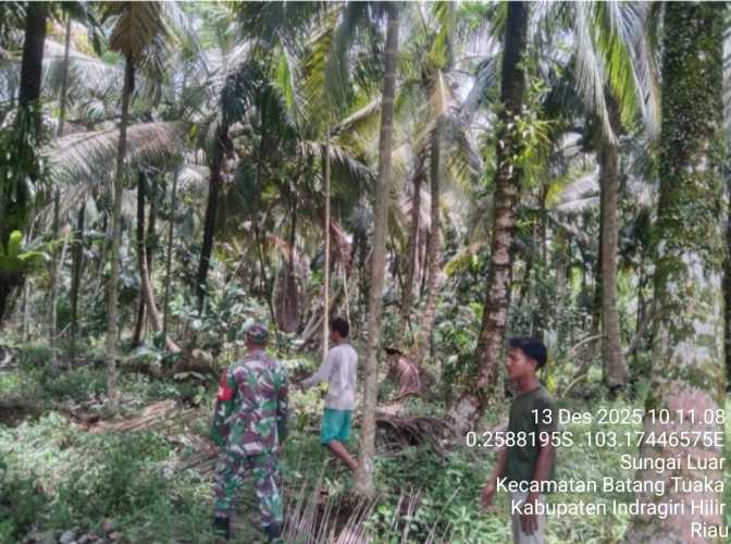 Babinsa Sungai Luar Gelar  sosialisasi tapal batas Terpadu