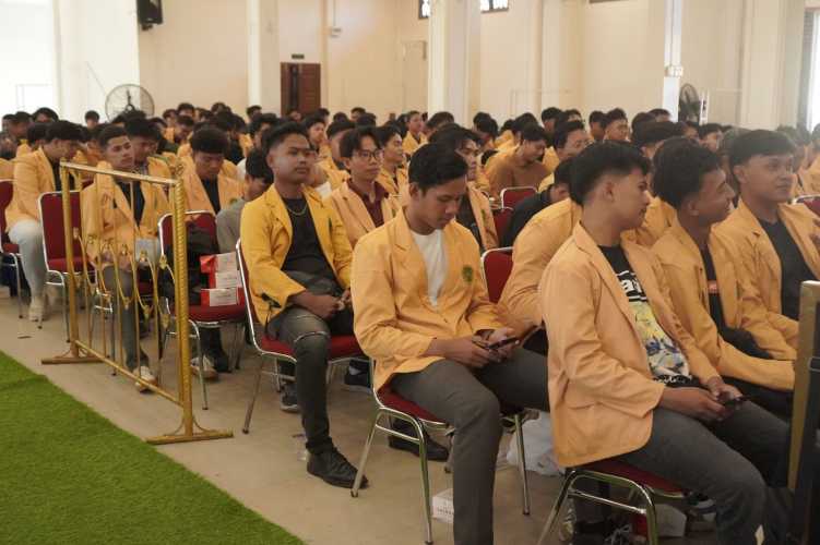Ratusan Mahasiswa KKN UNISI Angkatan Tahun 2026 Resmi di Lepas