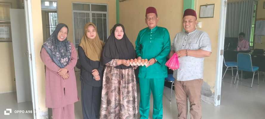 Pemdes Pulau Burung Konsisten Jalankan GINTAS, Gerakan Dua Butir Telur Setiap Jumat Perangi Stunting