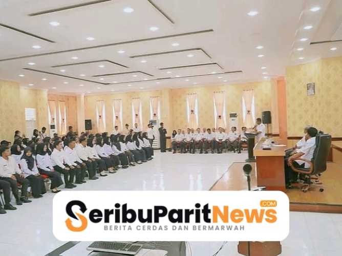 Wakil Bupati Rohil Jhony Charles Menghadiri Dan Menyerahkan 71 SK CPNS Formasi 2024