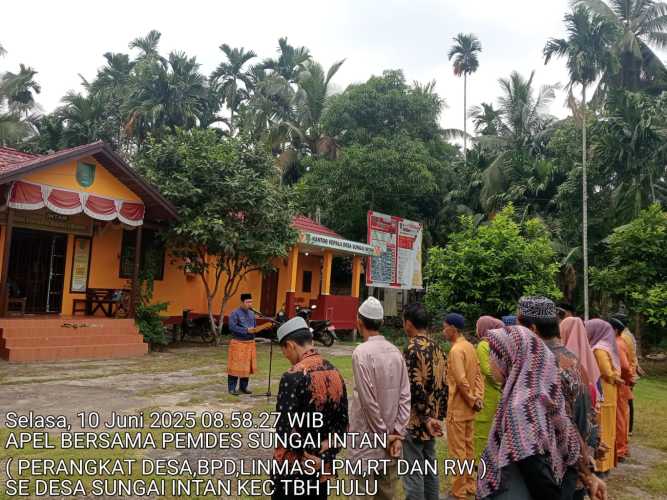 Apel Pagi Pemdes Sungai Intan Tingkatkan Disiplin dan Sinergi Aparatur Desa