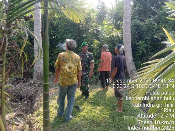 Danposramil 01/Tembilahan melaksanakan pengendalian dan pemantauan langsung kegiatan pengamanan wilayah tapal batas