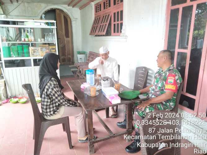 Babinsa Seberang Tembilahan Barat Sertu Syafriadi Datangi Tokoh Masyarakat