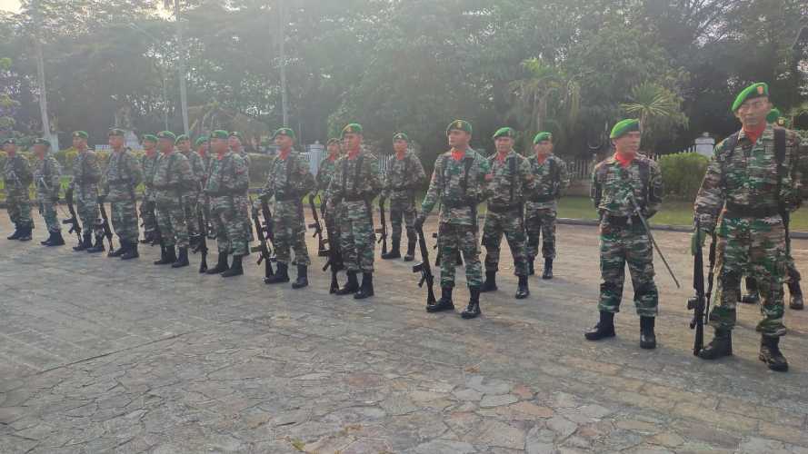 Babinsa Koramil 08/Mandah Ikuti Upacara HUT TNI Ke -80 di Tembilahan
