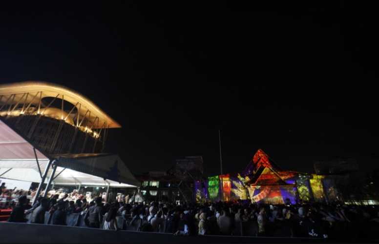 Agnez Mo Hipnotis Ribuan Warga di Perayaan Malam Puncak HUT ke-67 Provinsi Riau