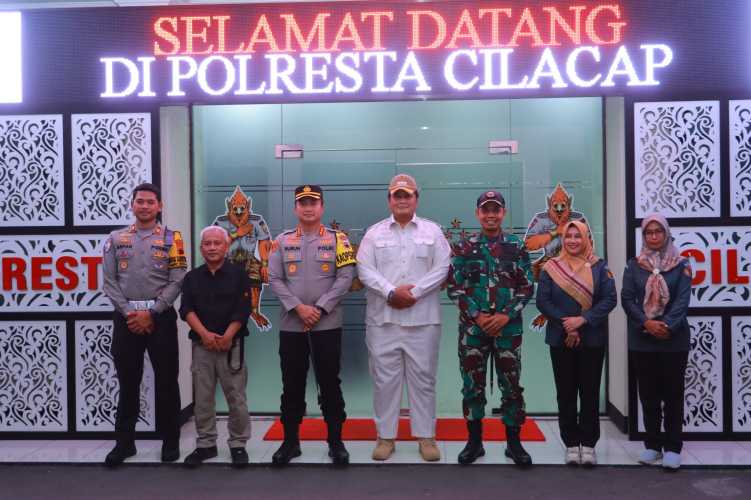 Polresta Cilacap Gelar Patroli Harkamtibmas Jelang Pemungutan Suara Pilkada 2024