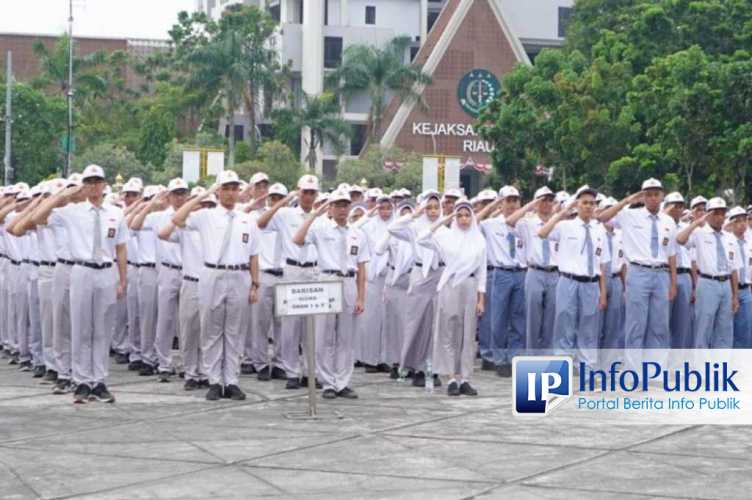 Disdik Riau Keluarkan Surat Edaran Larangan Sekolah Jual Seragam Siswa