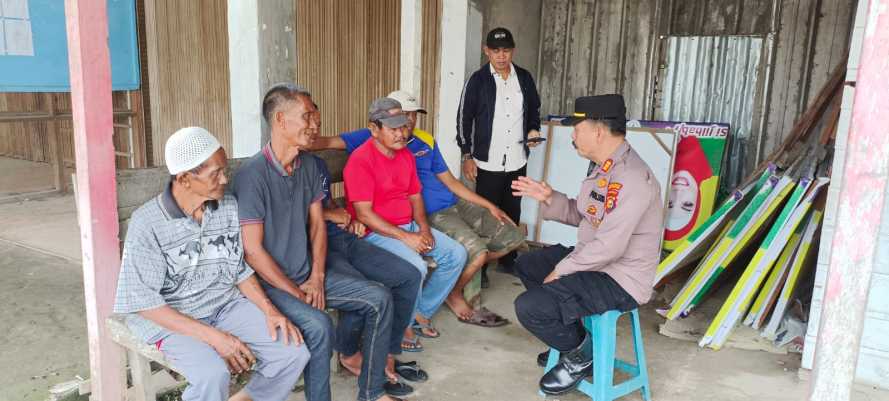 Kapolsek Keritang Berikan Wejangan Positif Kepada Masyarakat Desa Sungai Gergaji