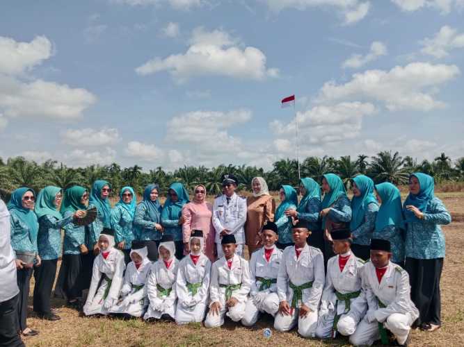 Desa Rantau Panjang Gelar Upacara Peringatan HUT RI ke-80, Semangat Kemerdekaan Berkobar
