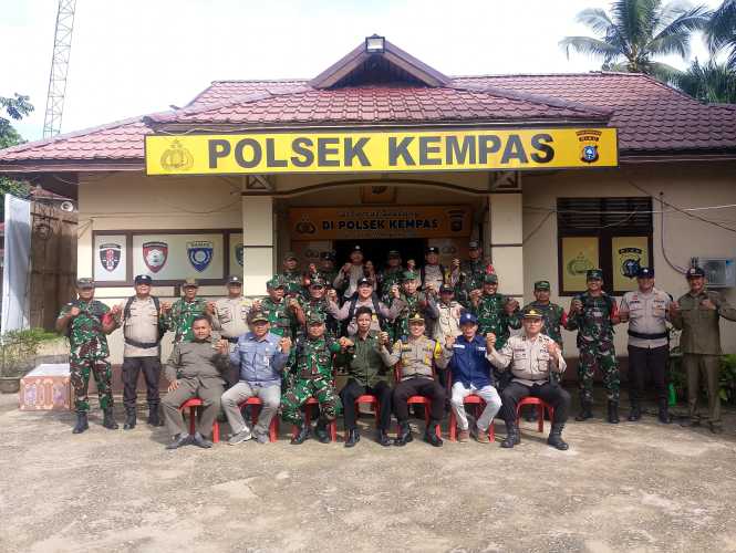 Kapolsek Kempas Pimpin Apel Kesiapan Personel Pengamanan TPS Pilkada 2024.