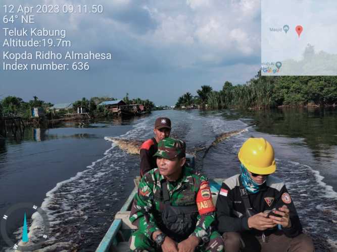 Kopda Rodho Lintasi Sungai Gaung dalam Patroli Konsesi