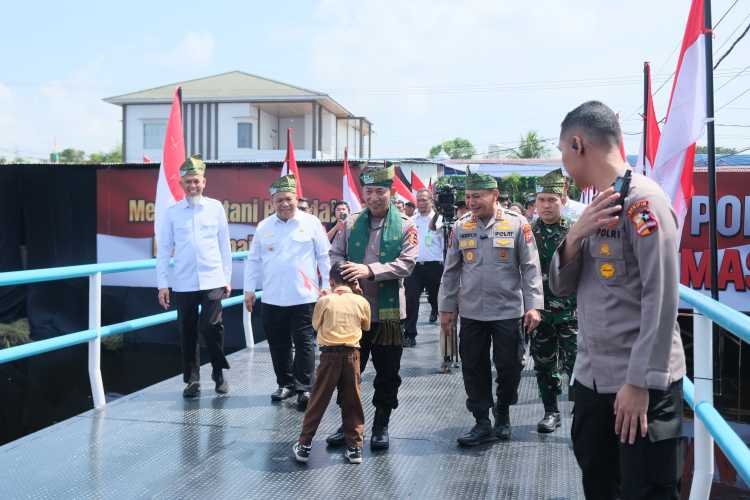 Kapolri Resmikan 80 Jembatan Merah Putih Presisi, Total 110 Unit Perkuat Konektivitas dan Kesejahteraan Masyarakat Riau