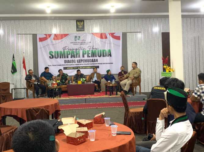 Peringatan 96 Tahun Sumpah Pemuda, HMI Cabang Tembilahan Menggelar Kegiatan Dialog Kepemudaan