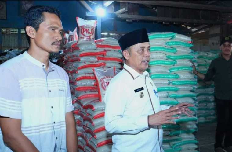 Pemkab Inhil dan Petani Sepakat Inhil Tidak Jual Gabah ke Daerah Lain