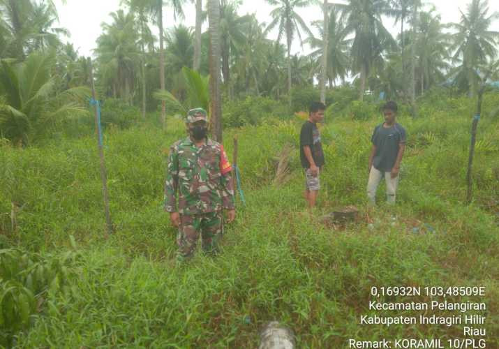 Babinsa Patroli Perlindungan Lahan Masyarakat