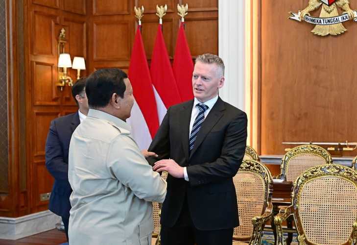 Terima Dirut Garuda dan Perwakilan Embraer, Presiden Prabowo Dorong Perkembangan Industri Penerbangan Nasional