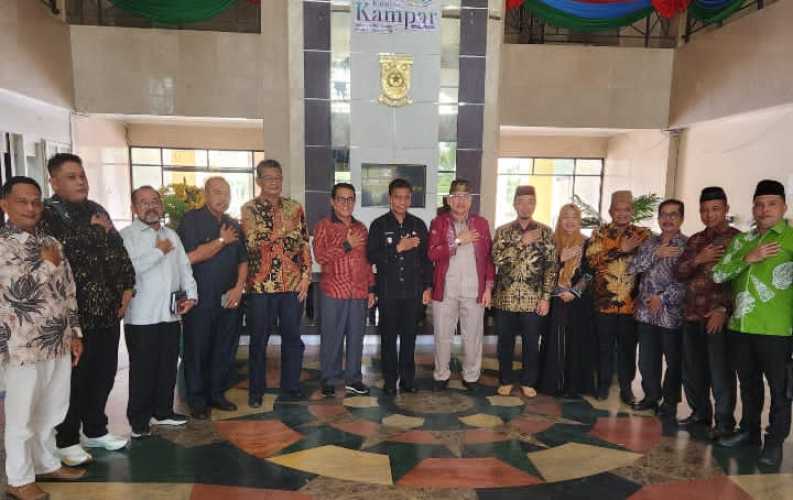 Komit Lanjutkan Pembangubab Jembatan, Bupati Kampar: Proposal Sudah Disiapkan