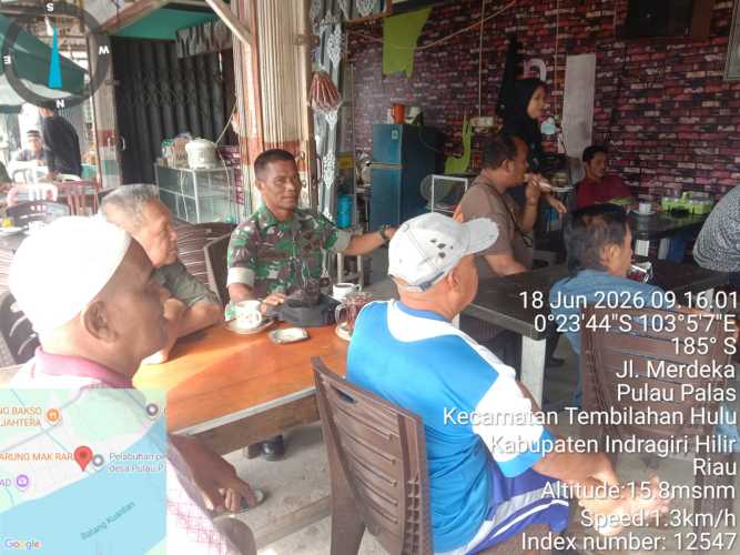 Danpos Koramil 01/Tembilahan Gencarkan Pencegahan Penyakit Masyarakat Melalui Komsos di Desa Pulau Palas