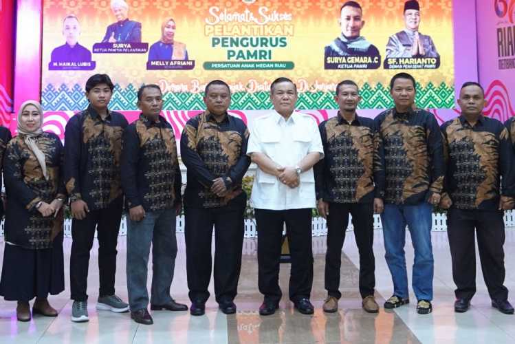 Sekdaprov Riau Kukuhkan Pengurus PAMRI Periode 2024-2027