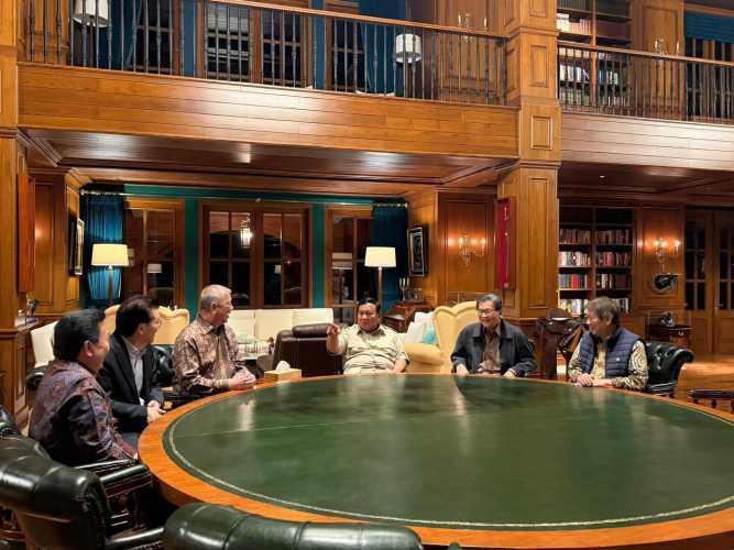 Presiden Prabowo Subianto menerima permohonan audiensi dari lima pengusaha nasional