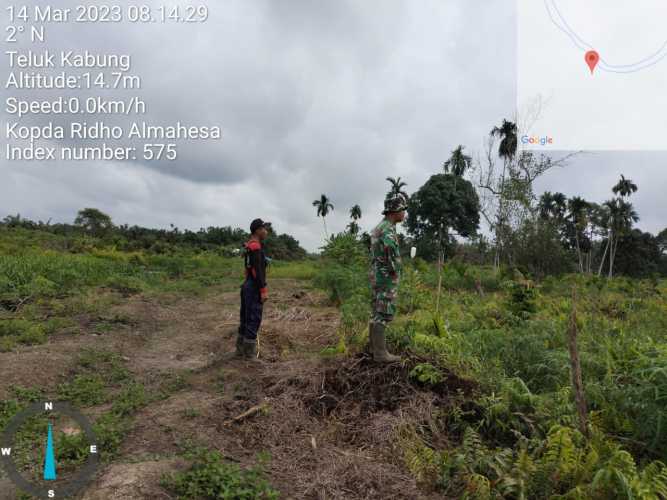 Babinsa Terus Menjaga Kelestarian Hutan Lindung