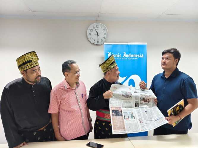 Media Bisnis Indonesia Nilai Konsep Daerah Istimewa Riau Penuh Kebijakan