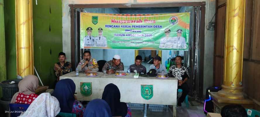 Bhabinkamtibmas Desa Sencalang Polsek Keritang Sampaikan Pesan Kamtibmas dalam Musyawarah RKPDes Tahun Anggaran 2026