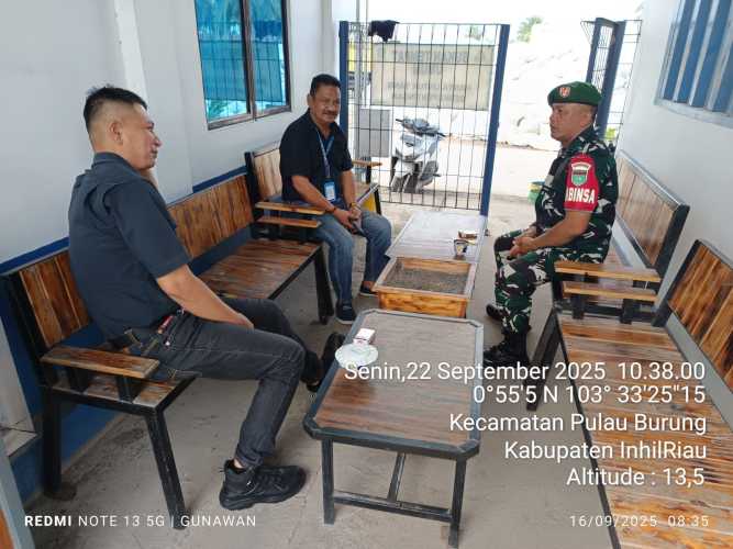 Babinsa Koramil 11/Pulau Burung Jalin Silaturahmi dan Perkuat Kamtibmas di Sungai Danai
