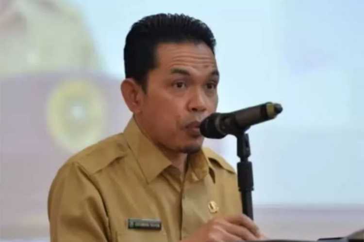 Erisman: Pemprov Riau Dorong Program Satu Rumah Satu Sarjana