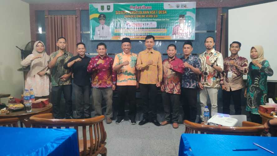 Plt. Camat Tembilahan Hulu Dukung Pelatihan SIPADES 3.0 untuk Perangkat Desa