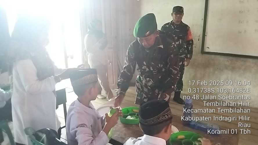 Danramil 01/Tembilahan Dampingi Program MBG di Wilayah Kota Tembilahan