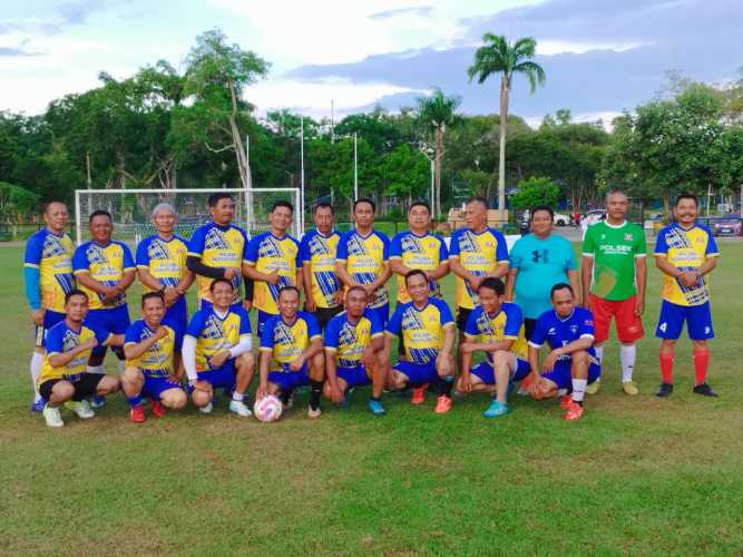 Polres Batu Bara Laksanakan Cooling System dengan Program Olahraga Bola Kaki Bersama