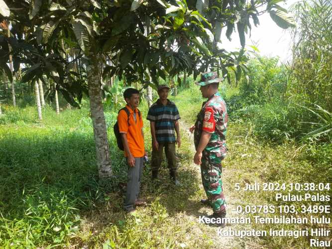 Sertu Suherman Jalankan Patroli Dialogis Karhutlah