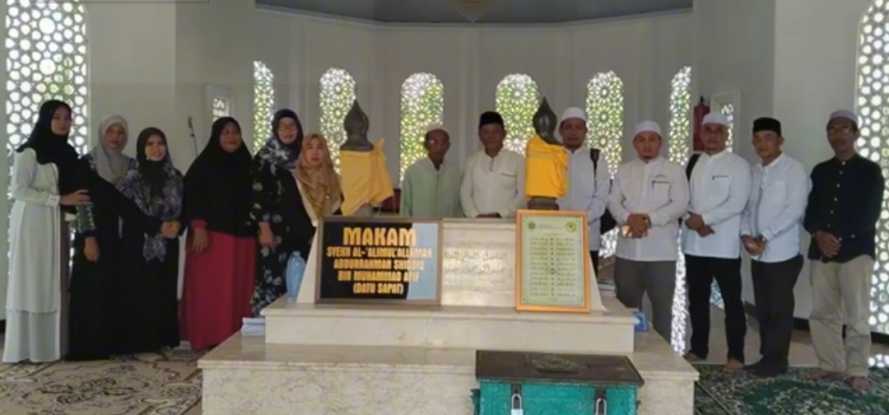 Kepala Desa Pulau Palas Ikuti Ziarah ke Makam Syekh Abdurrahman Siddik Al-Banjari