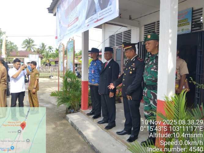 Danramil 12/Batang Tuaka yang diwakili Sertu Januar Effendi Peringati Hari Pahlawan dengan Upacara Bendera
