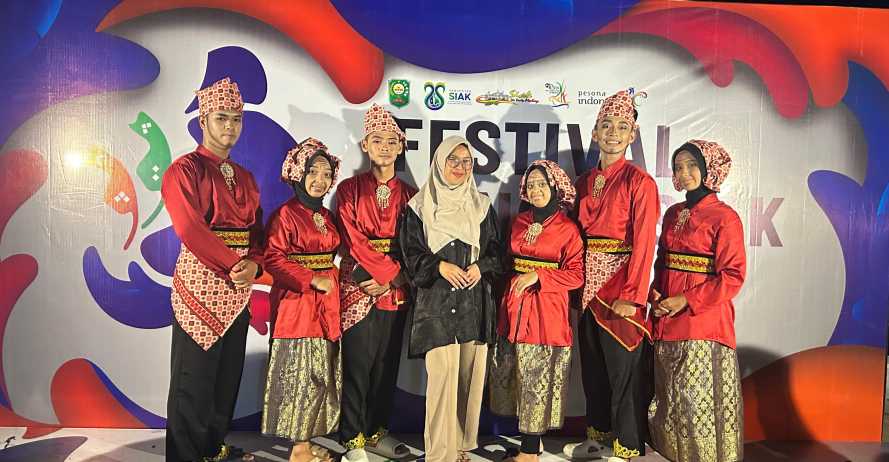 Sanggar Seni IAIC Gemilang Goes To Festival Sungai Siak