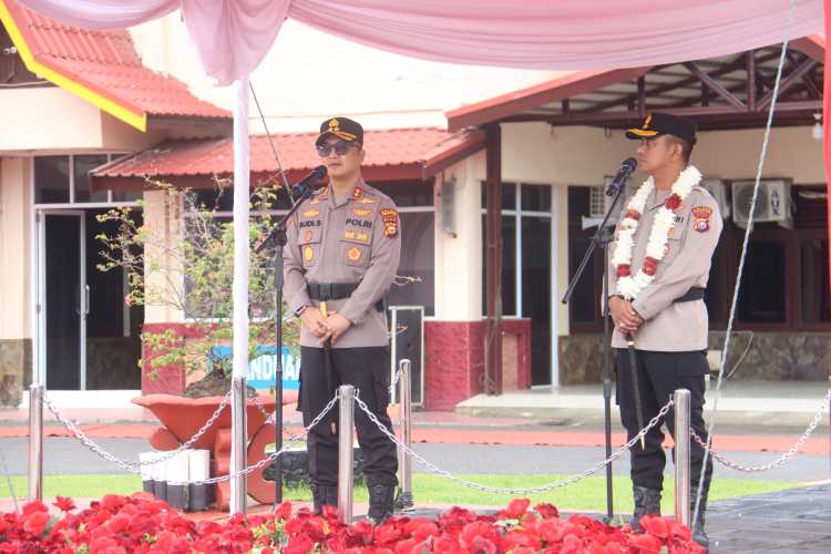 Dengan Perasaan Terharu AKBP  Budi Sampaikan Salam Perpisahan