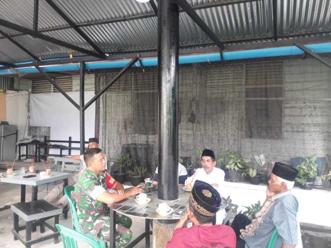 Selama Lebaran  Idul Adha, Babinsa  Tegaskan Jaga Kamtibmas Kepada Warga