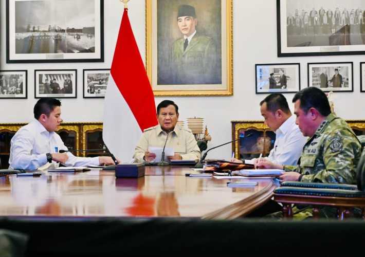 Presiden Prabowo Pimpin Ratas Penanganan Bencana, Tegaskan Mitigasi dan Kesiapsiagaan Nasional