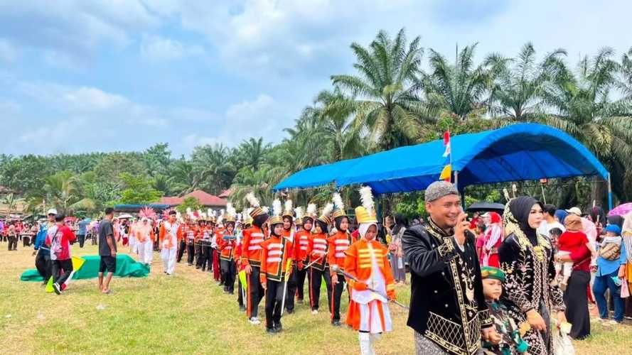 Karnaval Budaya Meriahkan Peringatan HUT RI ke-81 di Desa Keritang