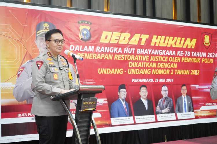 Irjen Iqbal Hadiri Lomba Debat Hukum Restorative Justice Bersama Mahasiswa di Riau