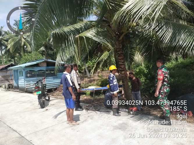 Babinsa Mandah Laksanakan Patroli Karhutlah Bermotor