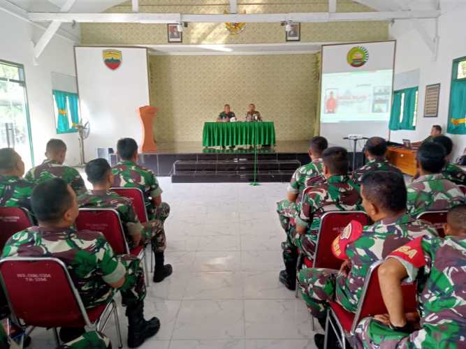 Anggota Koramil 12/Batang Tuaka Terima Sosialisasi Pemilu dari Bawaslu