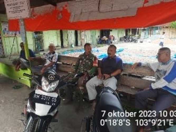 Serda Suratno Tertibkan Pangkalan Ojek Tembilahan