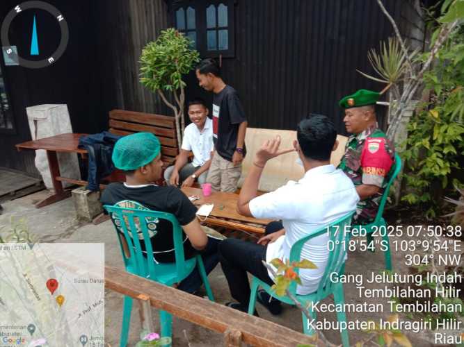 Mengawali Senin Pagi, Sertu M. Yasin Memberikan Bimbingan dan Arahan Kepada Warga