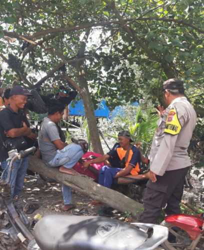 Lewat Sambang Warga,Babinkamtibmas Rotan Semelur Sampaikan Pesan Kamtibmas