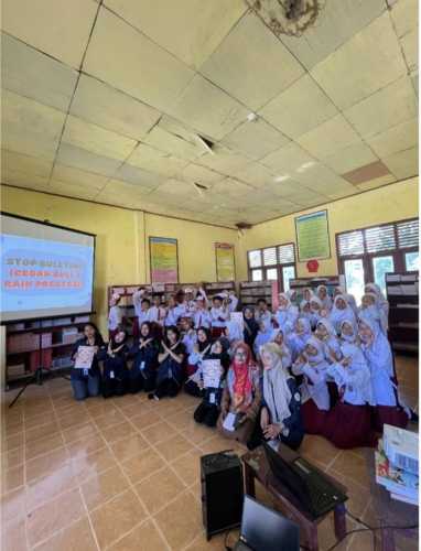 Mahasiswa KKN Universitas Riau dan SDN 010 Keritang Hulu Gelar Sosialisasi Anti Bullying