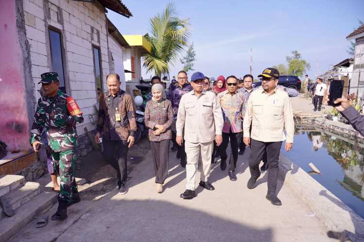 Menteri Nusron Serahkan 546 Sertipikat Hasil Konsolidasi Tanah di Jawa Tengah, Permukiman Warga Makin Bernilai dan Terjamin