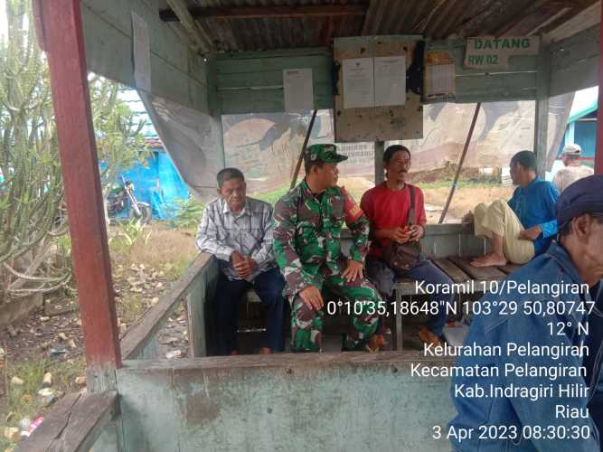Babinsa Bincang Santai Seputar Keamanan Wilayah