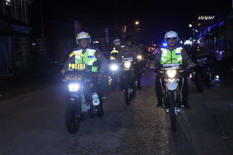 Polres Inhil dan Polsek Jajaran Patroli Blue Light